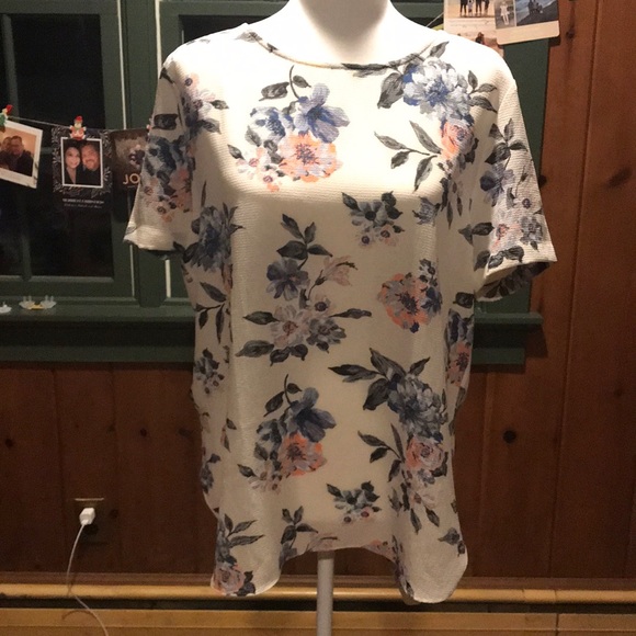kaileigh Tops - NWT Stitch Fix Kailegh Glenview Crew Neck Blouse